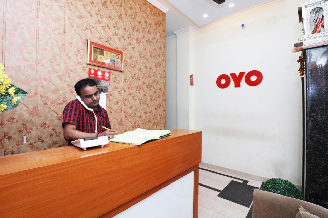 Capital O 11480 Hotel Blue Star Βαρανάσι Εξωτερικό φωτογραφία