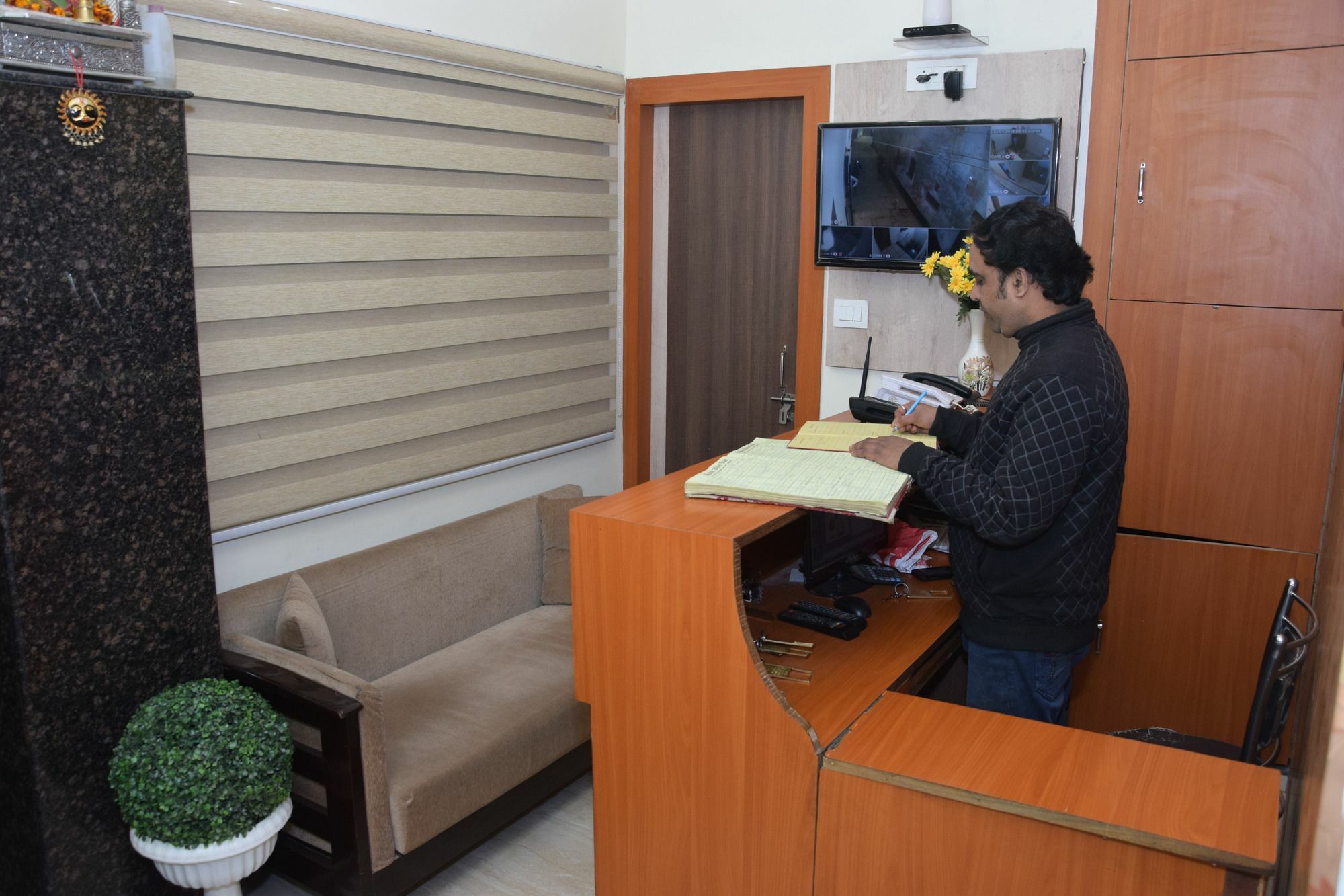 Capital O 11480 Hotel Blue Star Βαρανάσι Εξωτερικό φωτογραφία